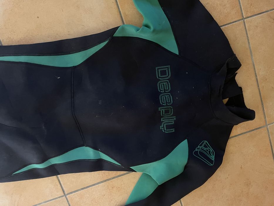 Fato de mergulho/surf