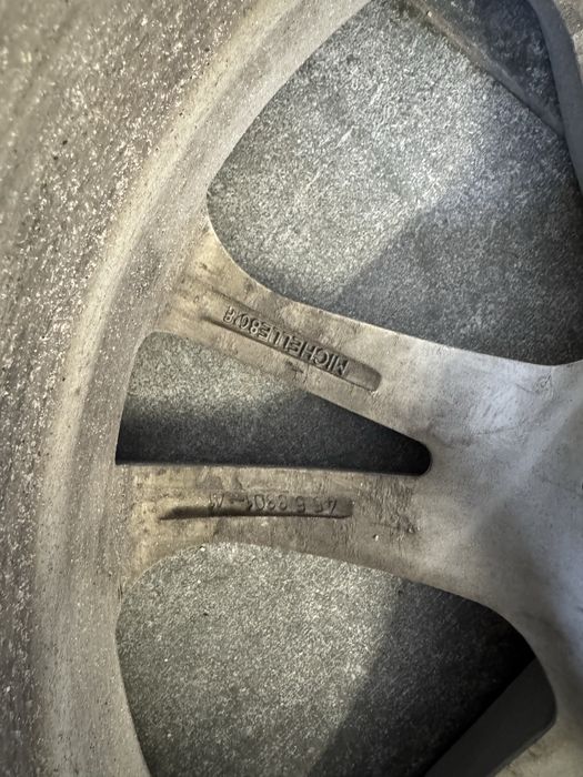 Felgi 5x112 18” z oponami zimowymi