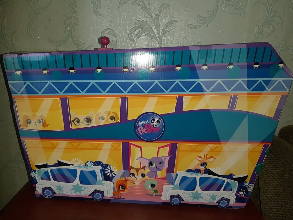 Набор игровой для девочек Littlest Pet Shop Таланты на лимузине
