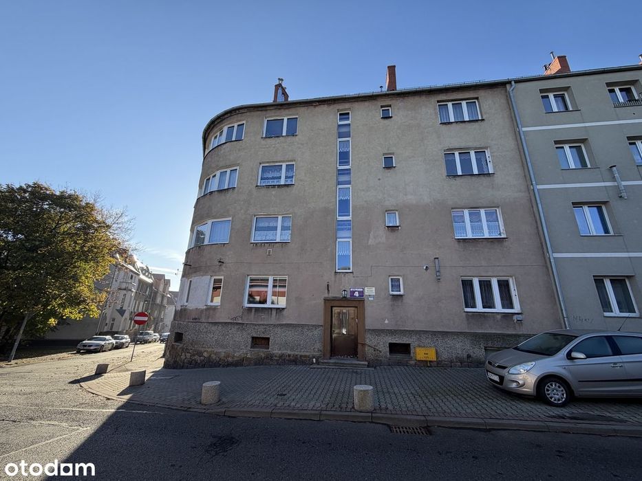 Ustawne 2 pokoje na Piaskowej Górze - Wyszyńskiego.