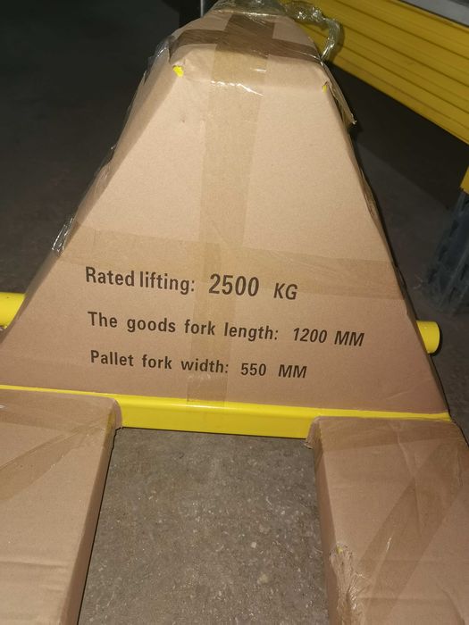 Porta paletes 2500 Kgs - novo