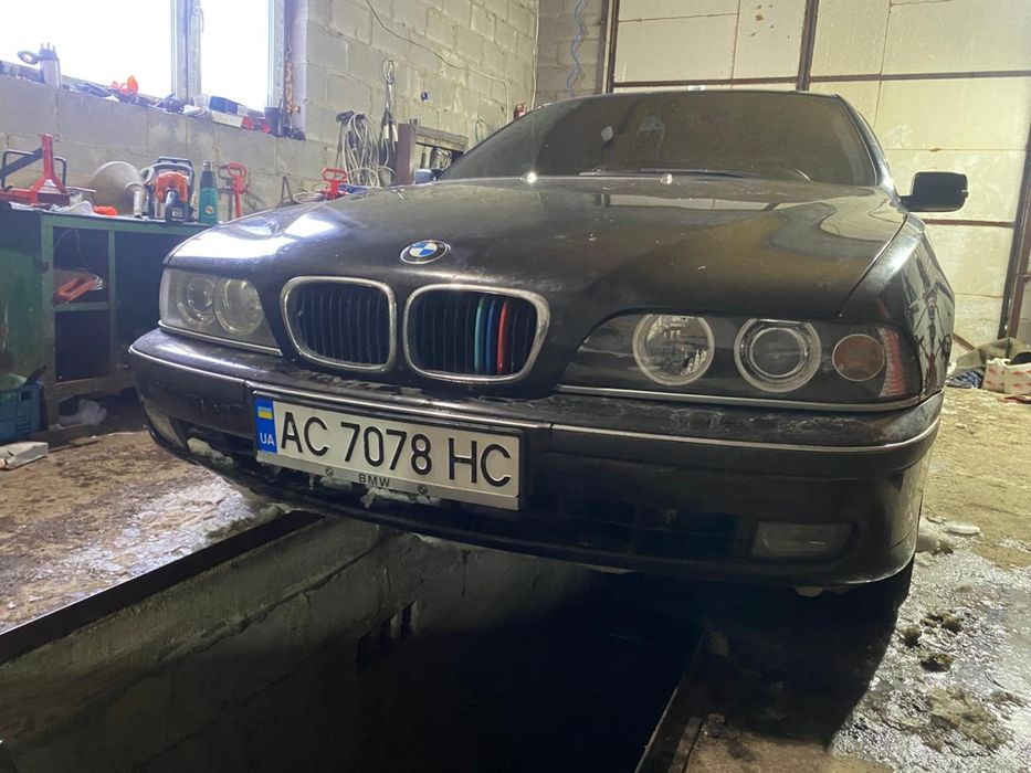 BMW e39 2.8 бензин