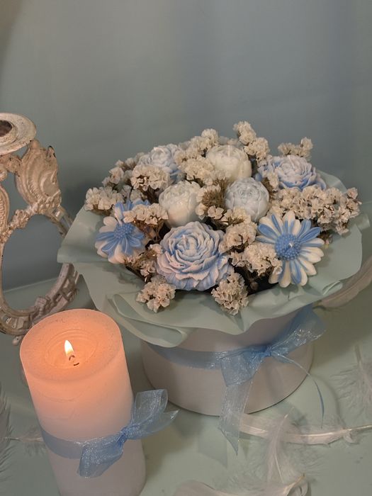 Букет з соєвих свічок