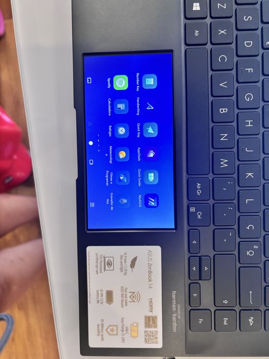 Asus zenbook 14 ux435e