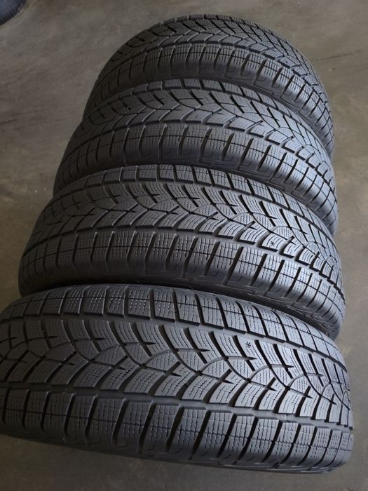 GoodYear UltraGrip Performance SUV R17 215/65 99V зимові шини добрі, свіжі