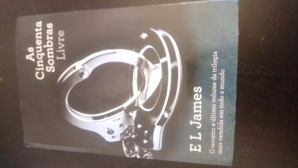 Vários livros em bom estado