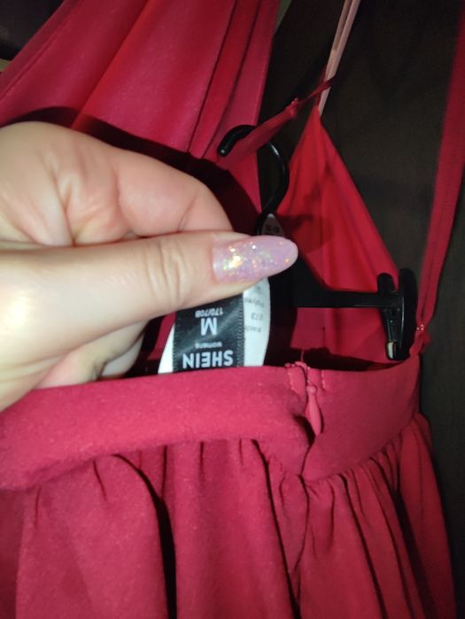 Długa sukienka bordowa