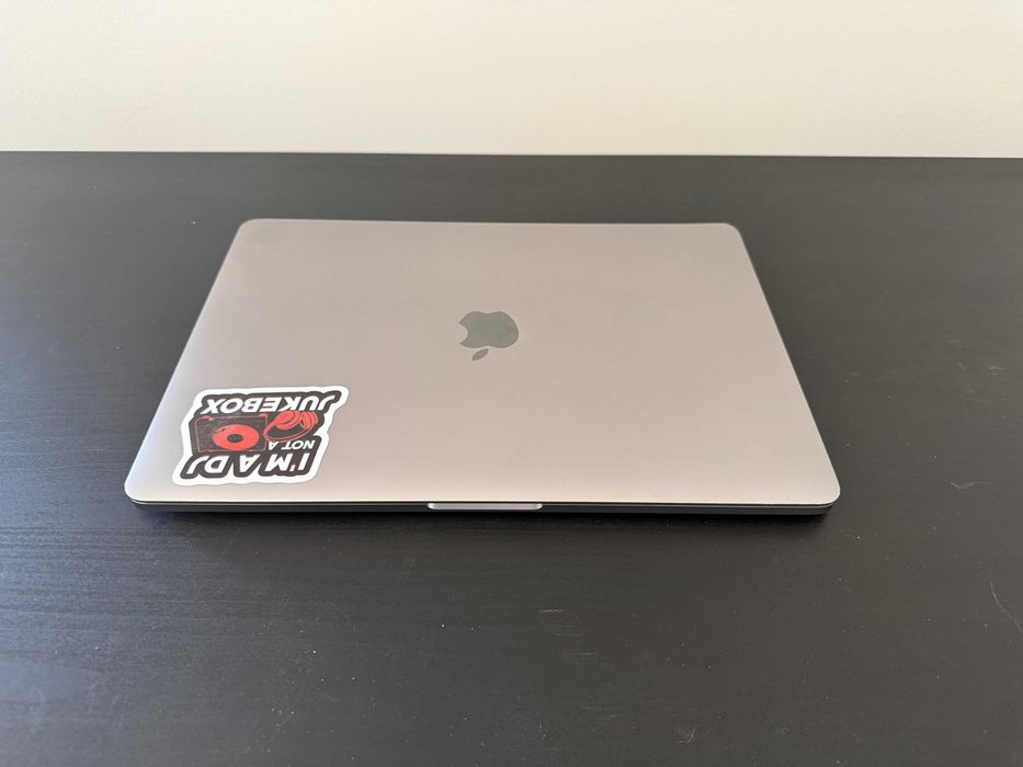 MacBook Pro 2018 i5 8Gb 512Gb
