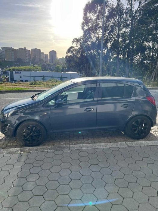 Opel Corsa 1.3 CDTI Cosmo 90cv – 5P, Muito Económico