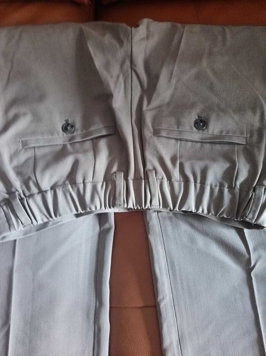 Calças verdes Mango homem