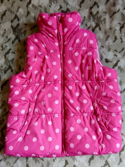 Жилет теплый для девочки.