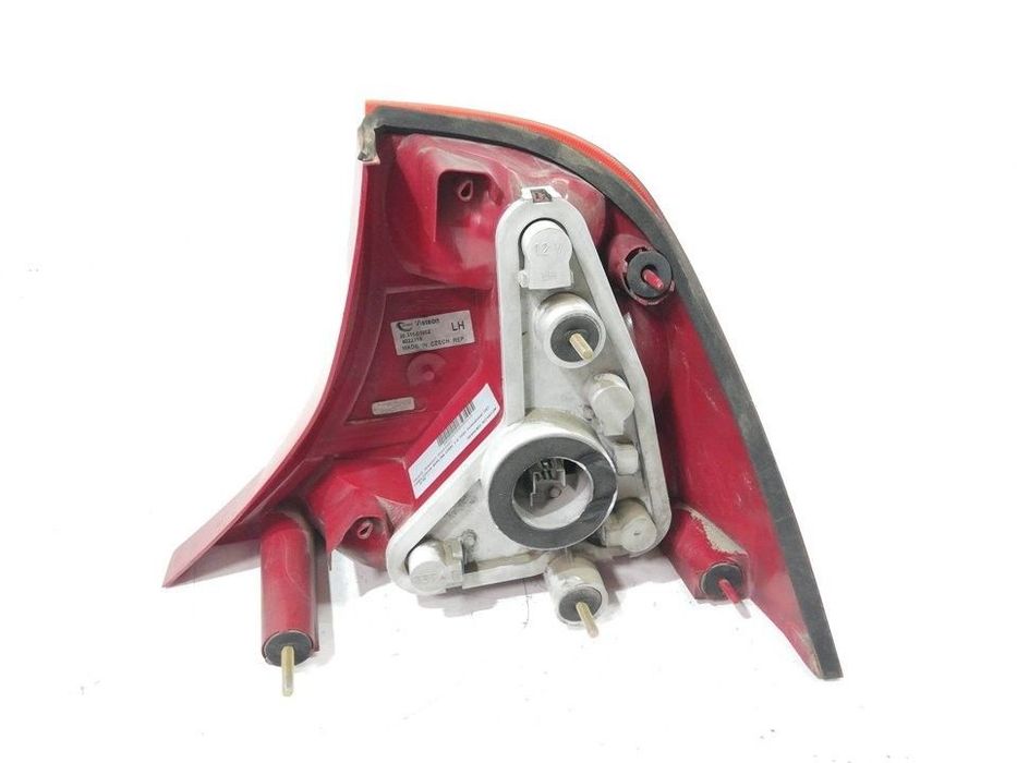 FAROLIM TRASEIRO ESQUERDO FORD FOCUS SEDAN 2001
