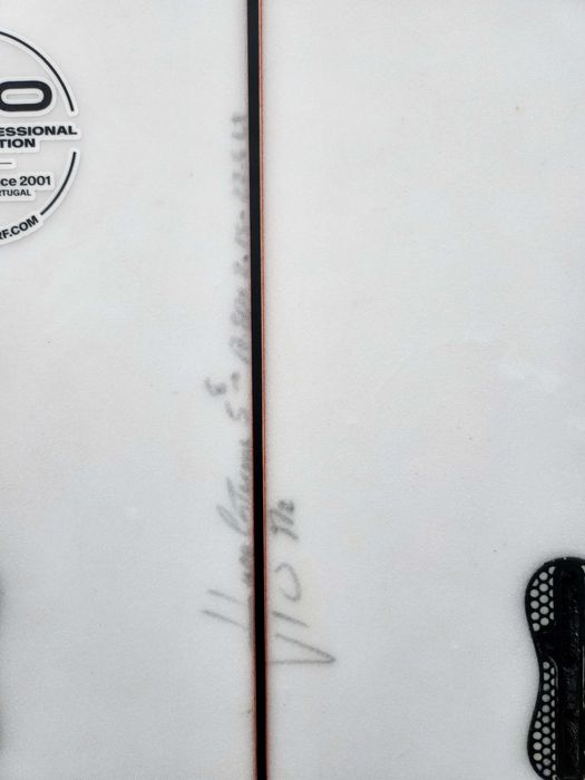 Prancha de Surf SPO 5'8" 22 lts – Pronta a Ir para Água