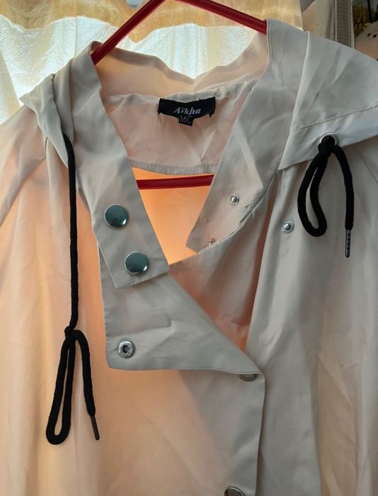 Gabardine M/L nunca usada tom crú