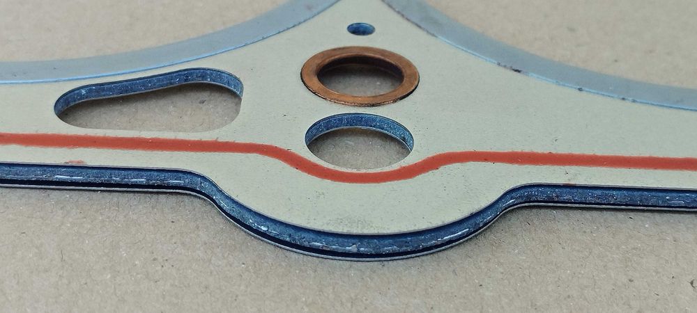 Прокладка ГБЦ • ВАЗ 2112 • метало пакет.