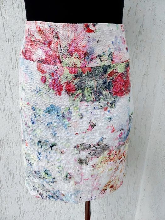 Elegancka spódnica w roz M/L.