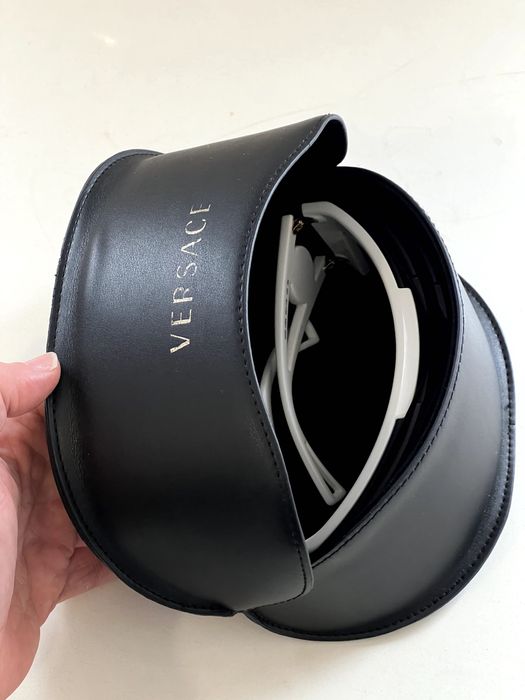 Óculos de sol Versace VE4393 bancos, como novos em óptimo estado