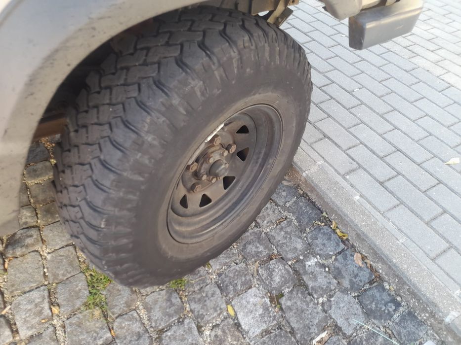 Vendo Land Rover 200 TDI