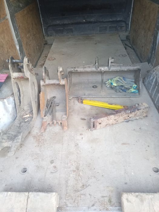 мініекскаватор екскаватор kobelko