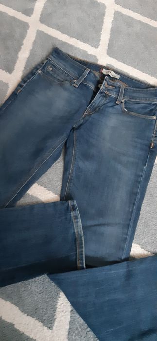 Spodnie damskie Levis