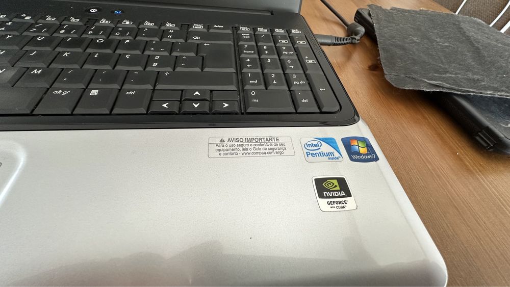 PC Compaq Presario CQ61