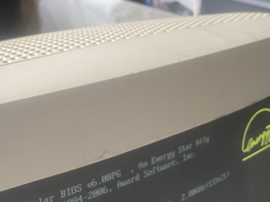 NEC MultiSync N700 monitor multimedialny CRT do retro PC