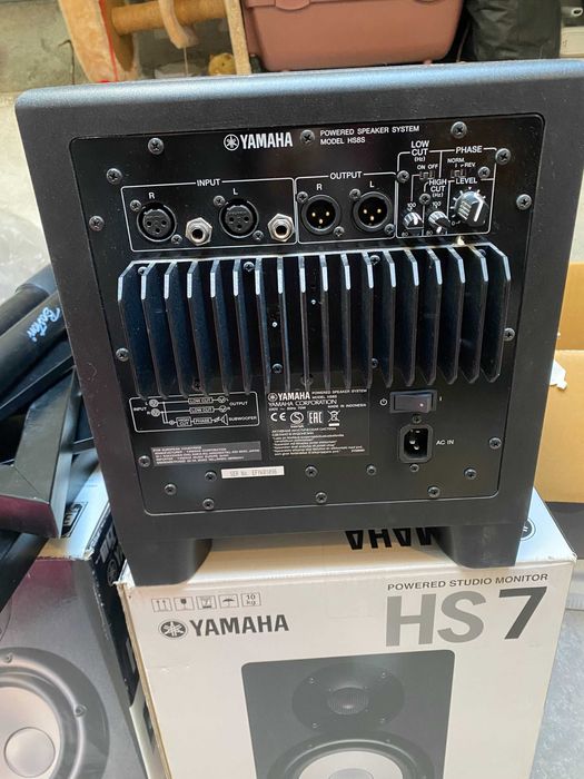 Subwoofer HS8S - Como novo