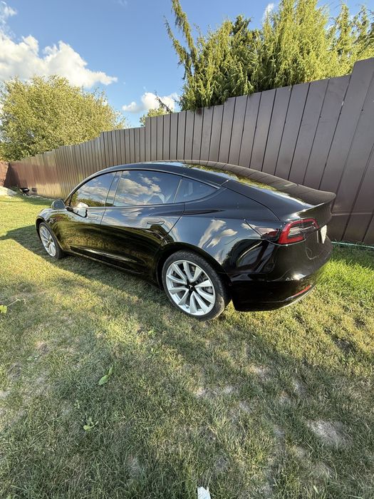Tesla model 3, 2020