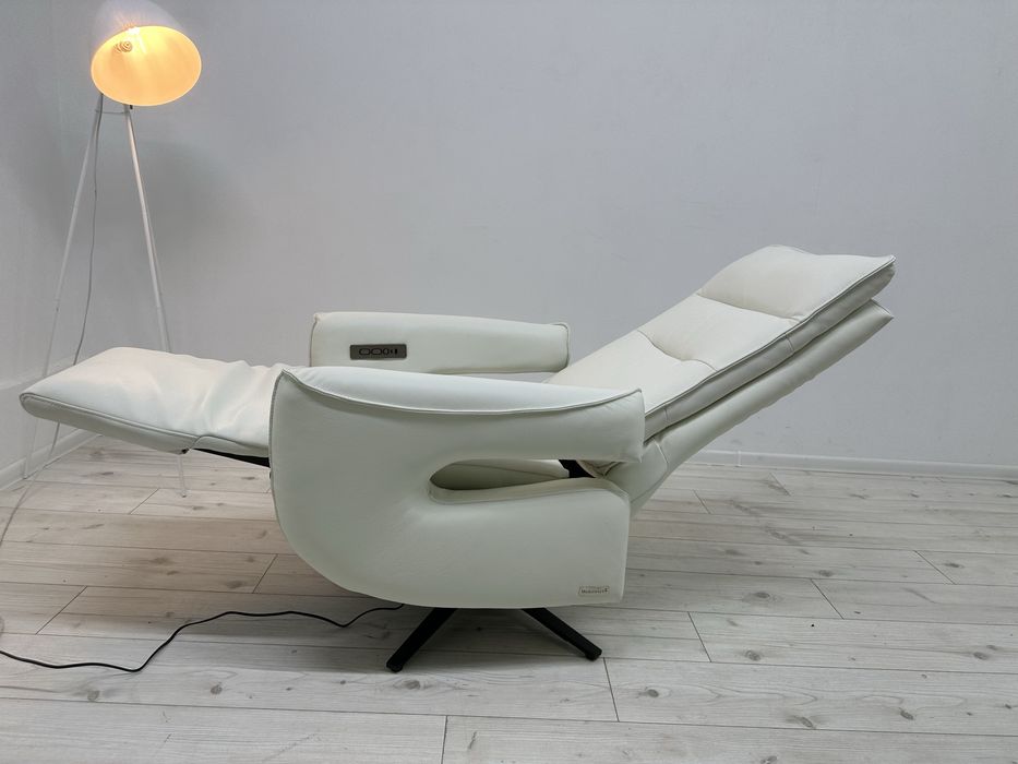 Фірмове крісло,електро з Німеччини