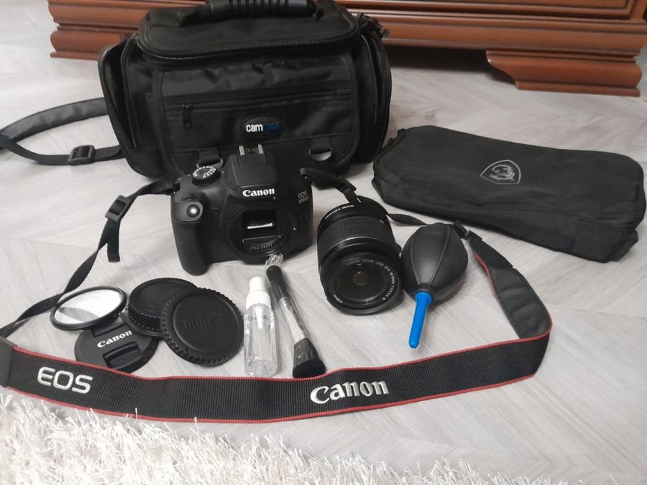 Aparat Canon EOS 4000D + dodatki