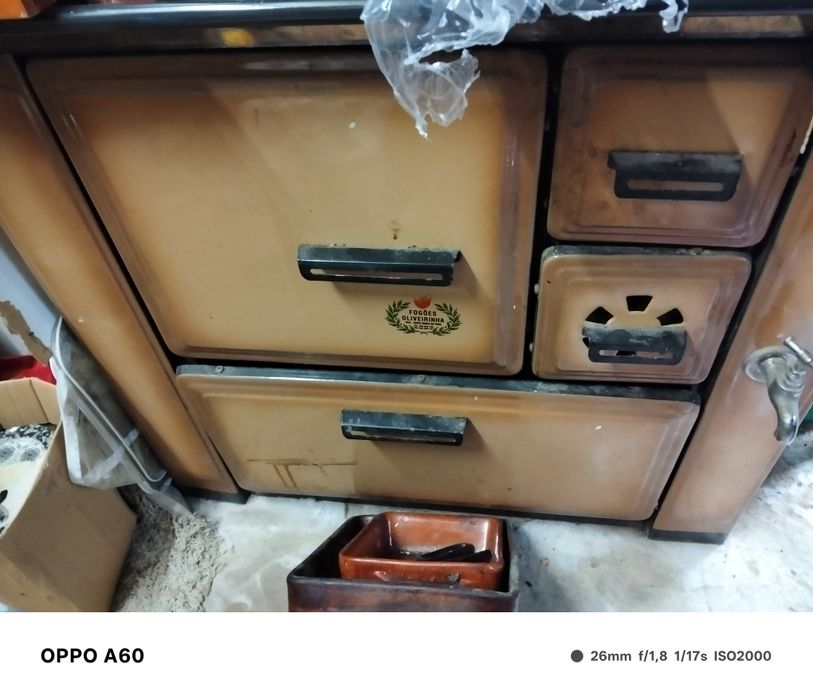Vendo fogão a lenha