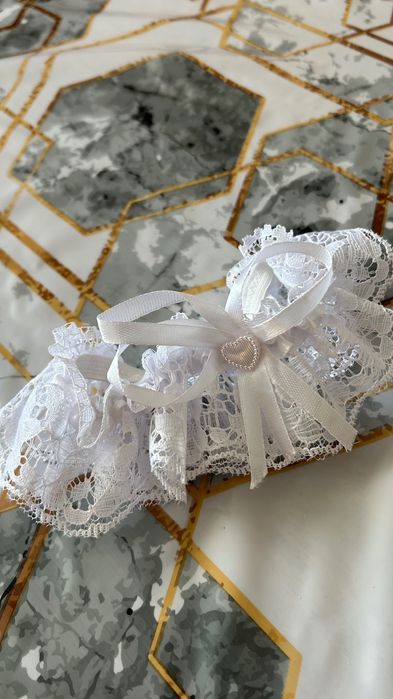 підвʼязка нареченої