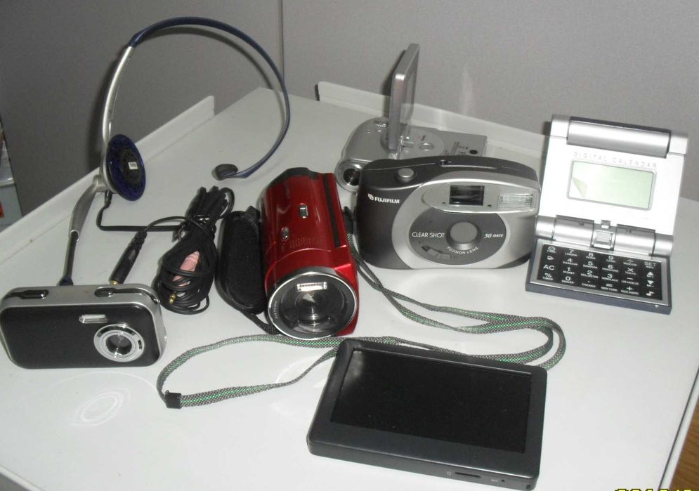 Equipamentos de áudio e vídeo, lote de 7 peças, tudo por 40€