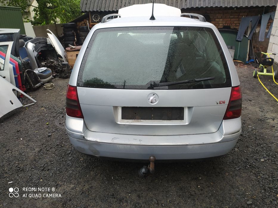 Нова машина Разборка Гольф 4 бора