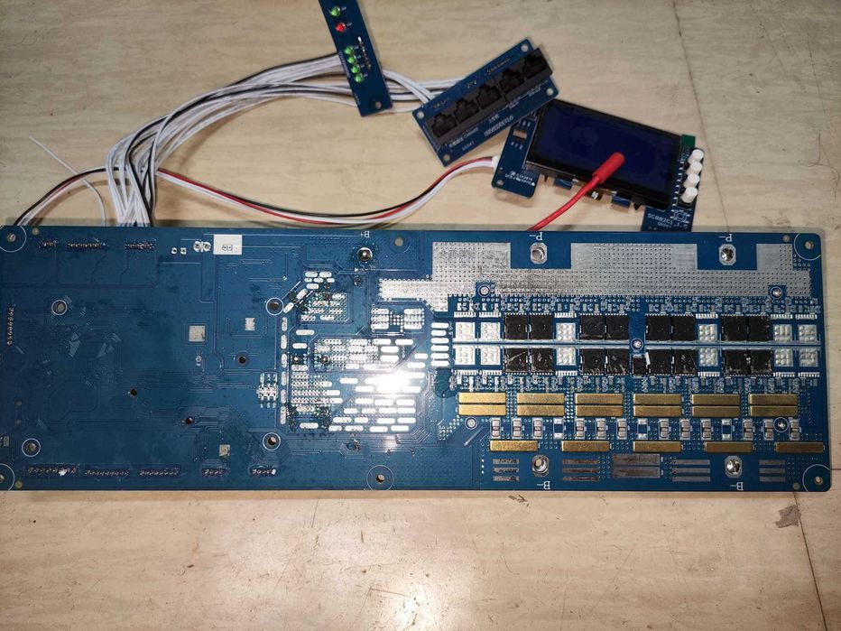 BMS 16S 200A SH1656S0962A SaiHang p/ Batterias 48V/51.2V c/ LCD c/ COMs