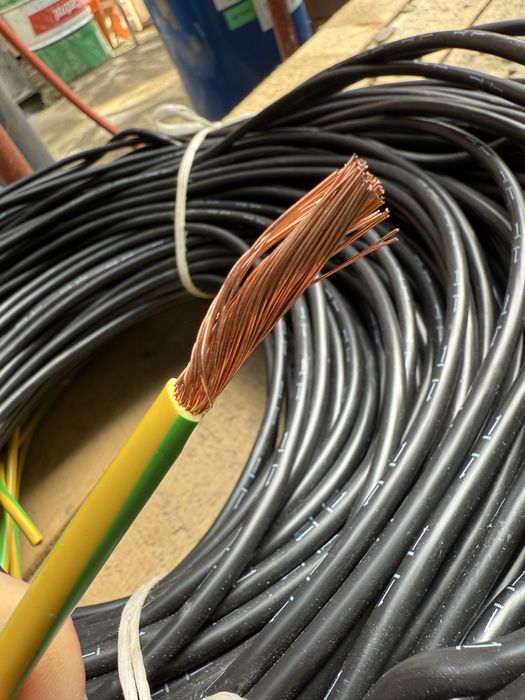 Німецький Кабель-Провід ПВ3 16мм Колір Чорний / Жовтозеленний