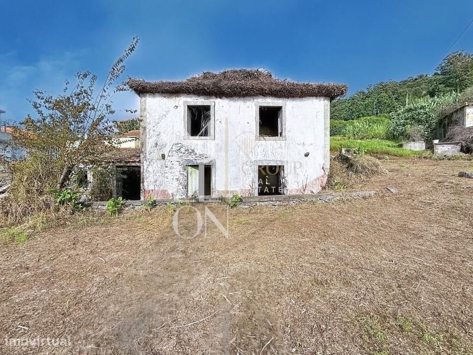 Propriedade no Arco da Calheta para recuperar