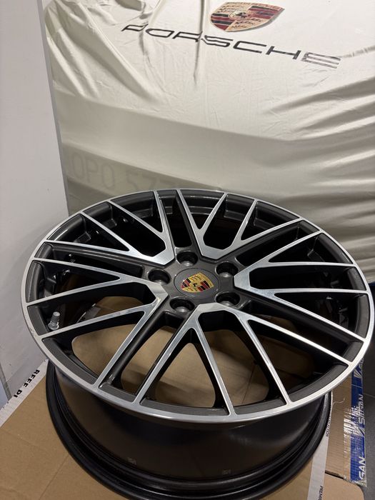 Nowe felgi do Porsche 911 922 Turbo S