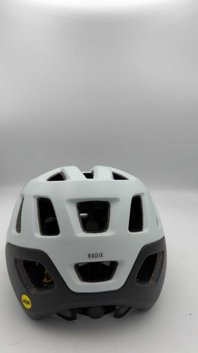 Powystawowy Kask Rowerowy Giro Radix Mips r. M (55-59cm)