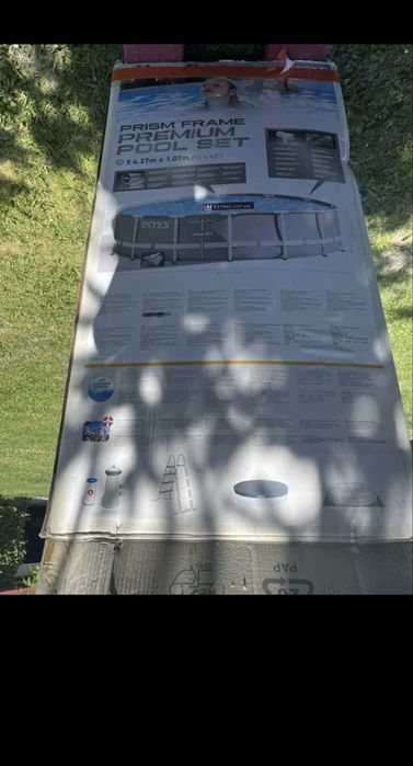 zestaw basenowy INTEX Prism Frame o wymiarach 4,27 m x 1,07 m.