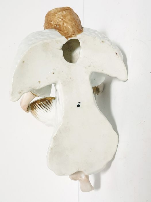 Linda antiga pia de Água Benta  "Cherub" em porcelana