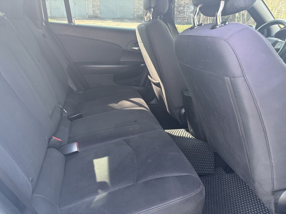 Chrysler 200 2012 год