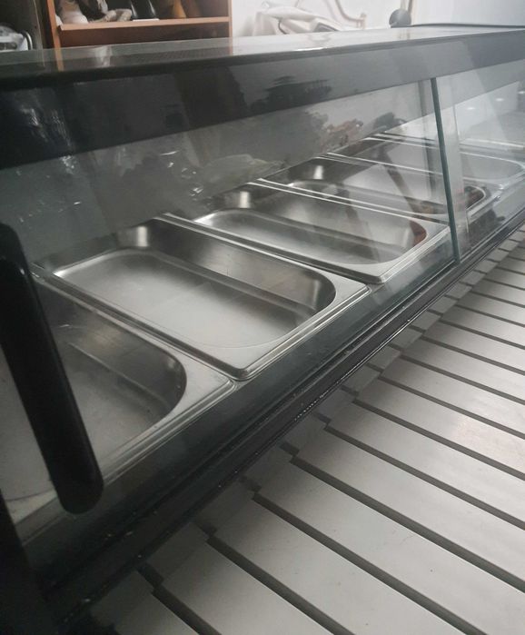 Montra de frio para sushi