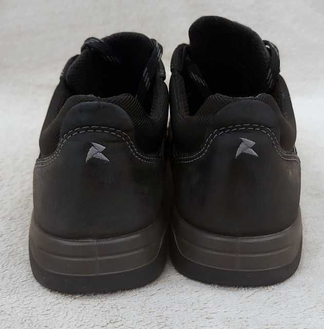 Кросівки     ECCO