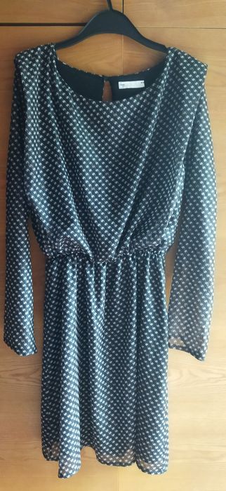 Плаття з довгим рукавом