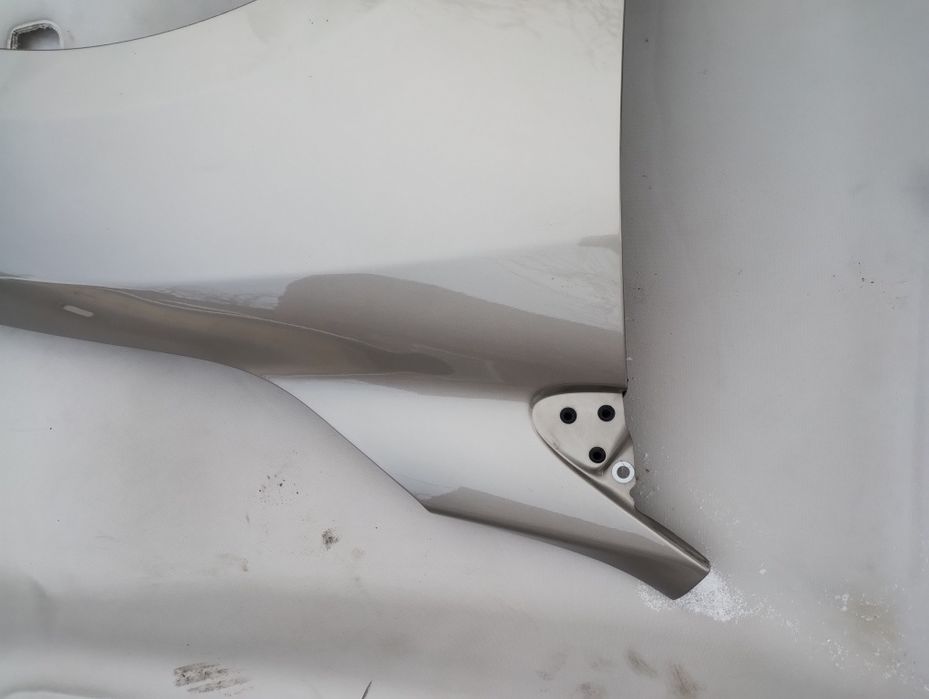 Błotnik przedni prawy renault Megane III coupe TEHNK