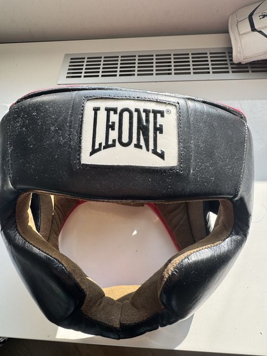 шлем Leone боксерский