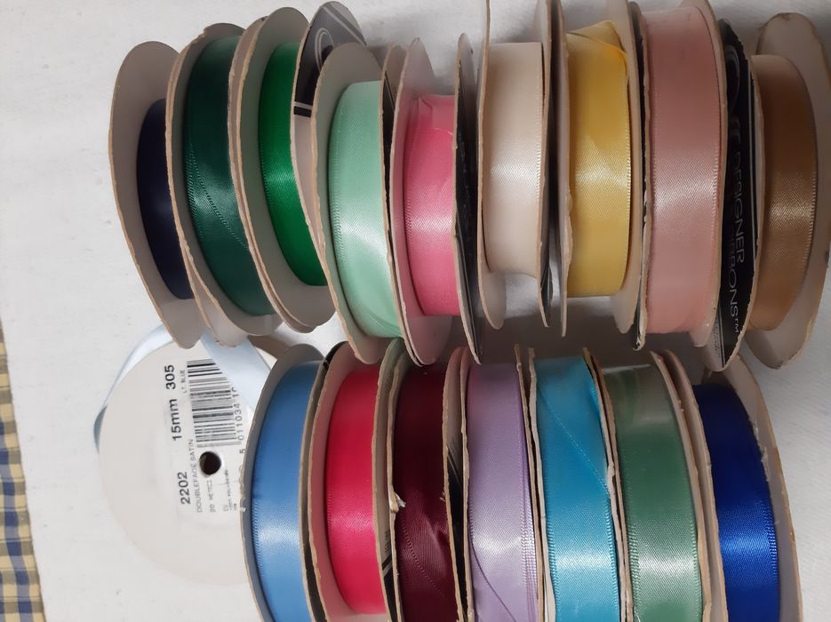 Fitas de cetim e veludo