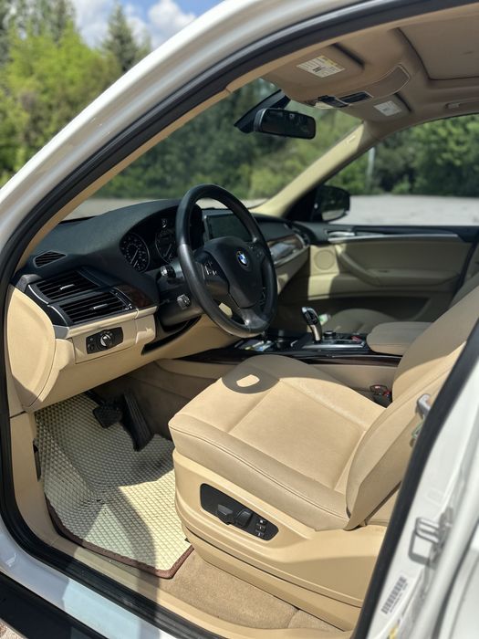 BMW X5 в гарному стані