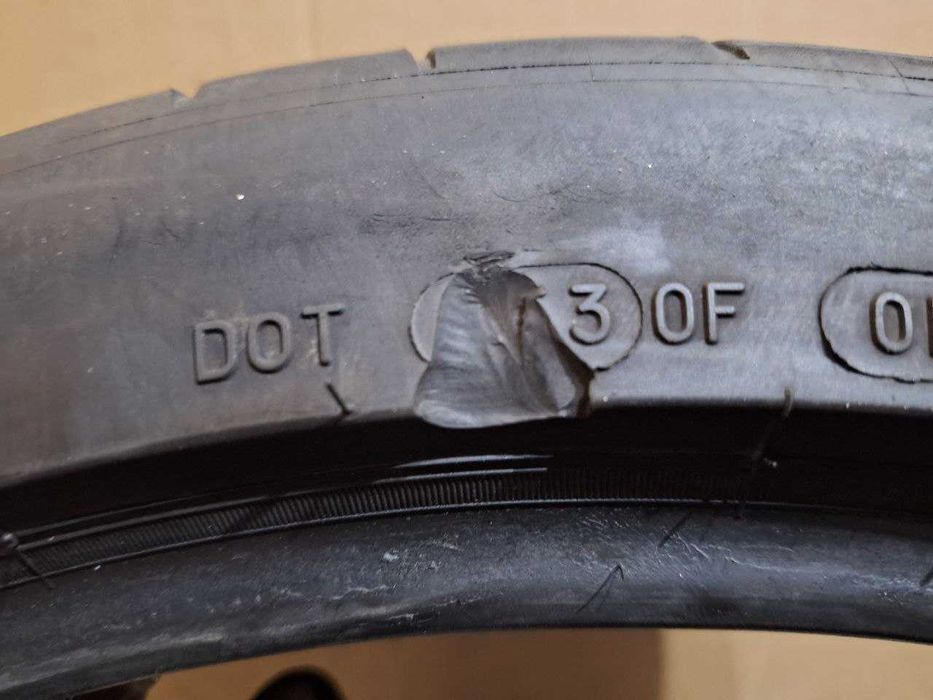 Літня шина резина 265/35 R20 99Y Michelin Pilot Sport 4S